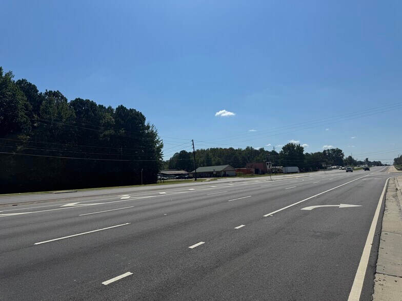 More Photos Of 0 Tara Blvd, Jonesboro Land For Sale