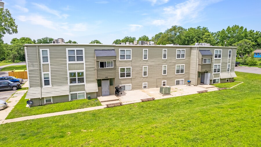 More Photos Of 12322 3rd St, Grandview Apartments For Sale