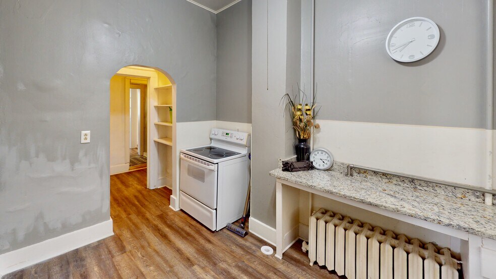 More Photos Of 140 W Front St, Perrysburg Office For Sale