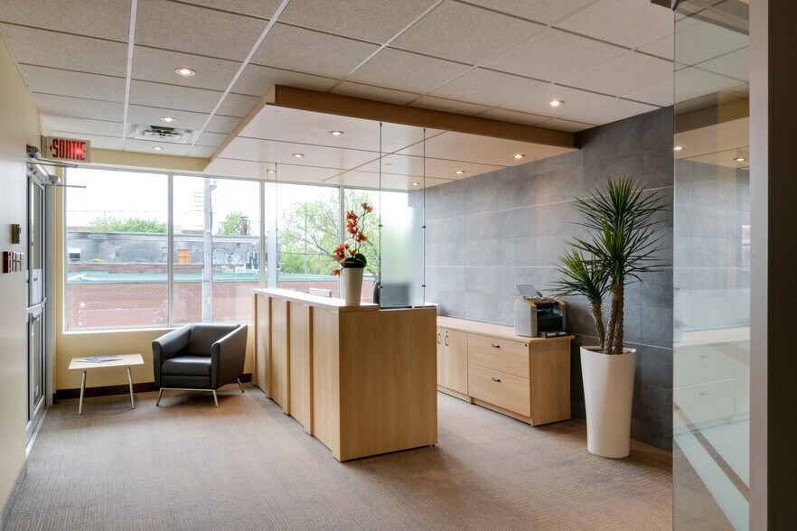 More Photos Of 2250-2300 Av Bennett, Montréal Office For Lease