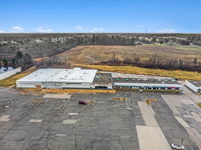 More Photos Of 3263 Colby Rd, Whitehall General Retail For Sale