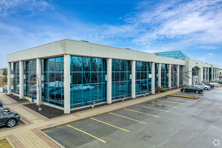 Primary Photo Of 445 Apple Creek Blvd, Markham Office For Lease