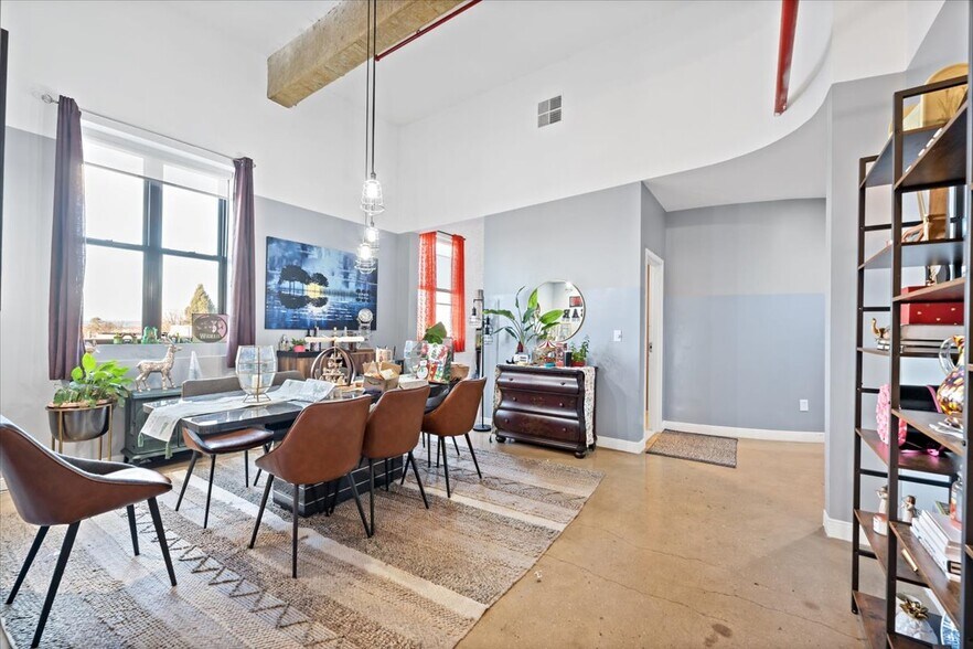 More Photos Of 128 N 8th St, Allentown Warehouse For Sale