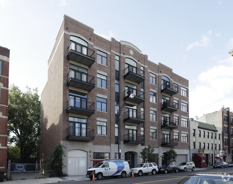 More Photos Of 711 W Grand Ave, Chicago Apartments For Sale