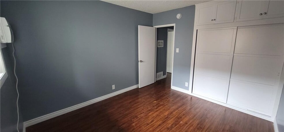 More Photos Of 7107 Coldwater Canyon Ave, North Hollywood Apartments For Sale
