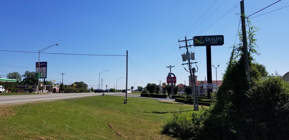 More Photos Of Bear Creek Pike @ I 65, Columbia Land For Sale