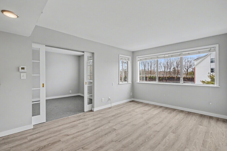 More Photos Of 390 Bee St, Meriden Apartments For Sale