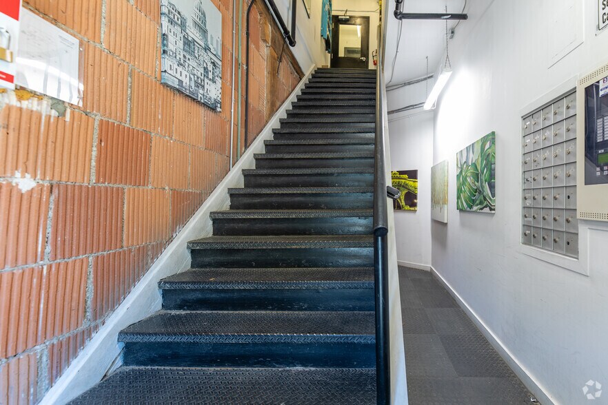 More Photos Of 2480 Dundas St W, Toronto Apartments For Sale