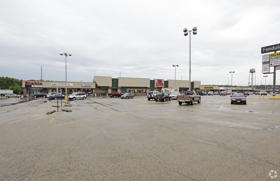 Primary Photo Of 2410-2500 E Washington St, East Peoria Unknown For Lease