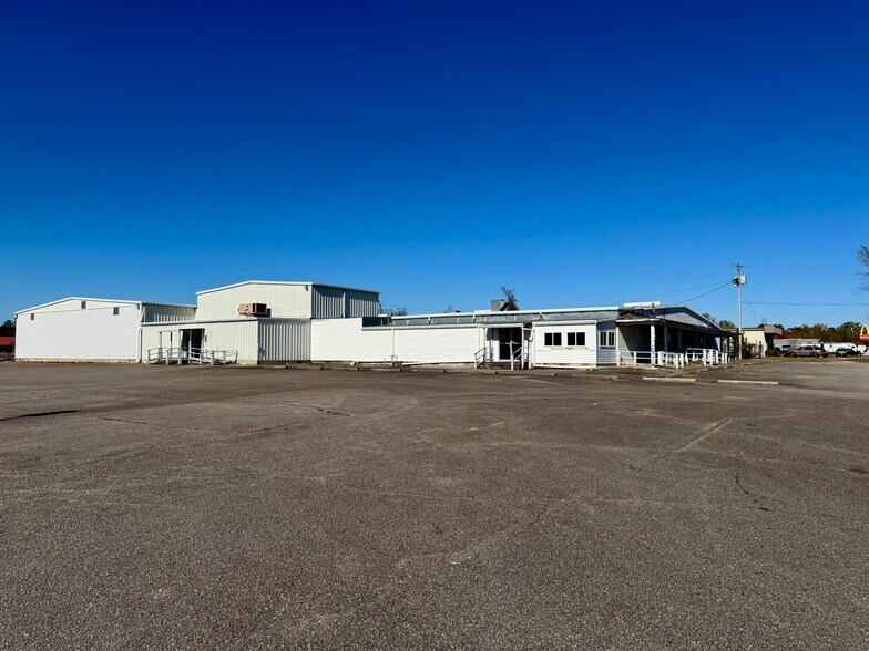 More Photos Of 435 Georgetown hwy, Johnsonville Self Storage For Sale