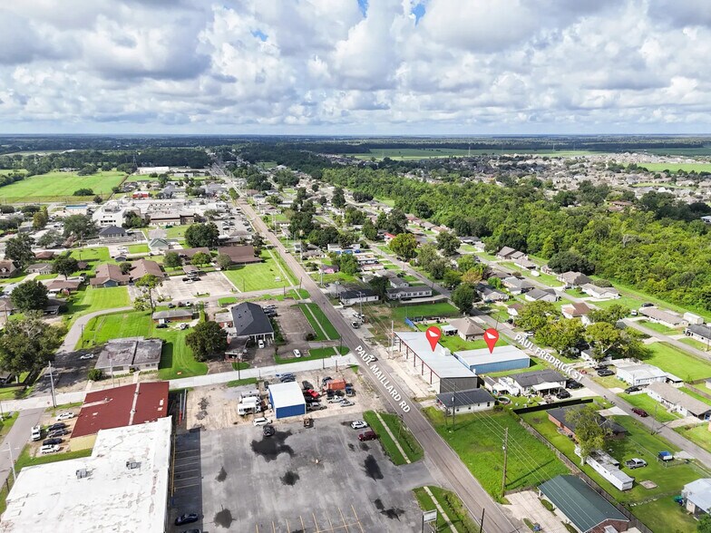 More Photos Of 760 Paul Maillard Rd, Luling Warehouse For Sale