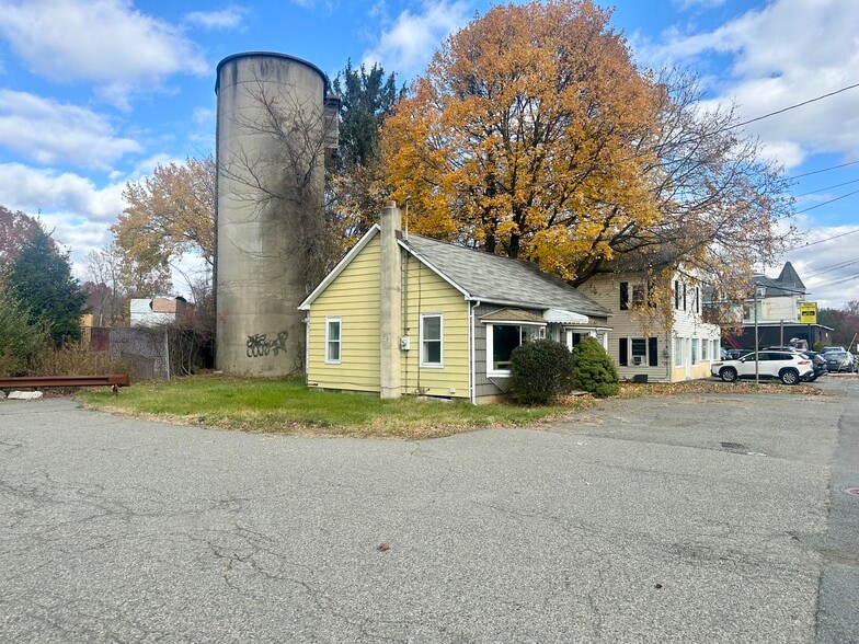 More Photos Of 717 Route 46, Kenvil Storefront Retail Office For Lease