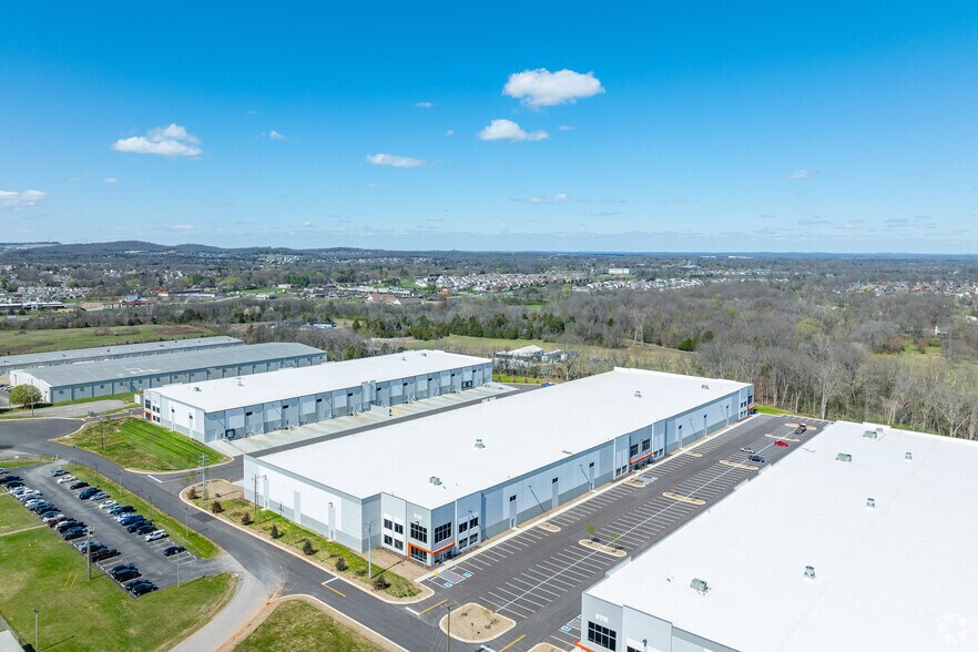 More Photos Of 8110 Tridon Dr, Smyrna Unknown For Lease