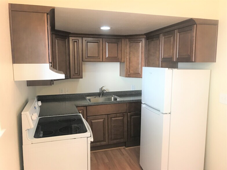 More Photos Of 823-831 W 18th St, Merced Apartments For Sale