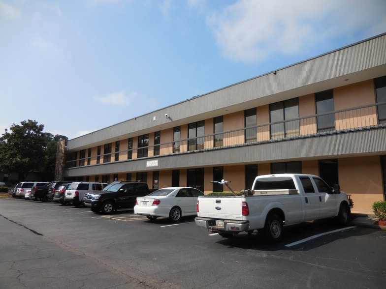 More Photos Of 6735 Peachtree Industrial Blvd, Doraville Office Residential For Lease