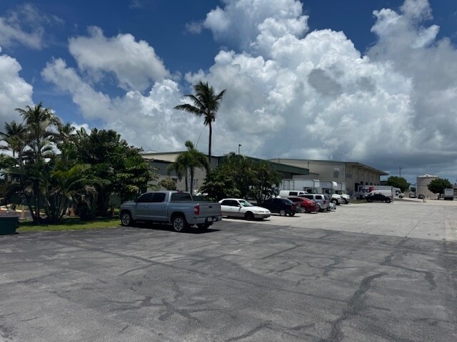 More Photos Of 121 Overseas Hwy, Key West Industrial For Sale