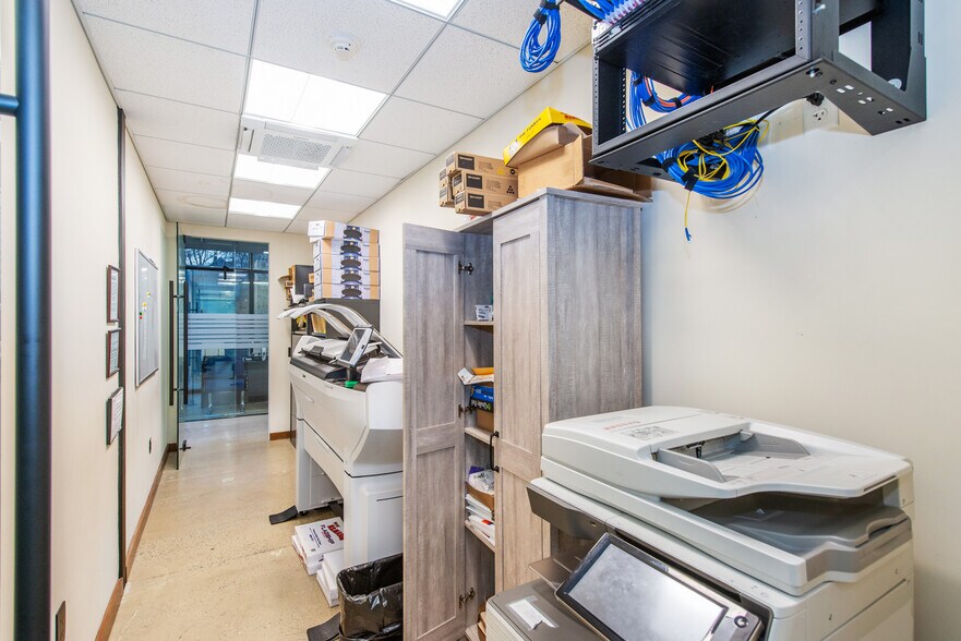 More Photos Of 85 Orient Way, Rutherford Loft Creative Space For Lease