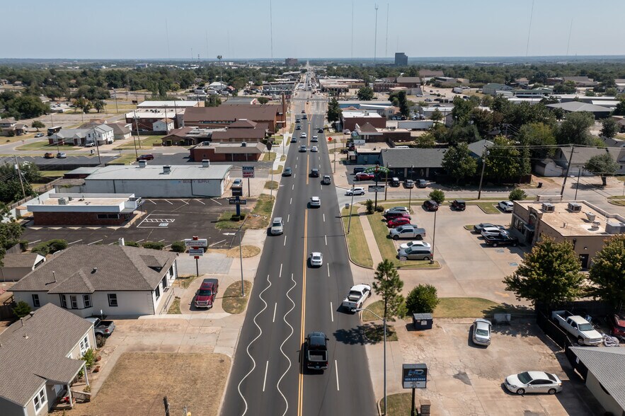 More Photos Of 1225 W Britton Rd, Oklahoma City Office For Sale