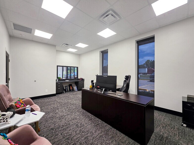 More Photos Of 3410 I-10 W, Orange Office For Sale