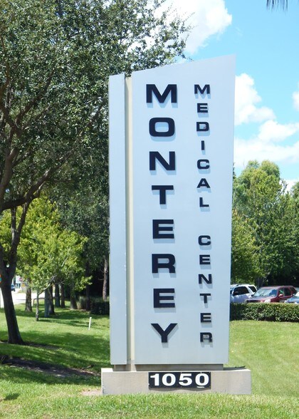 More Photos Of 1050 SE Monterey Rd, Stuart Medical For Lease