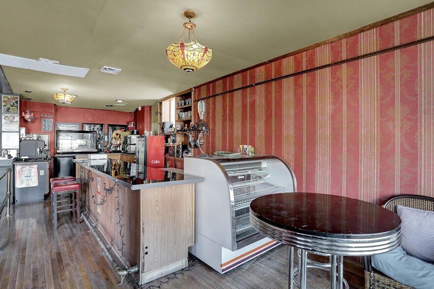 More Photos Of 111 S Walnut St, Edinburgh Theater Concert Hall For Sale