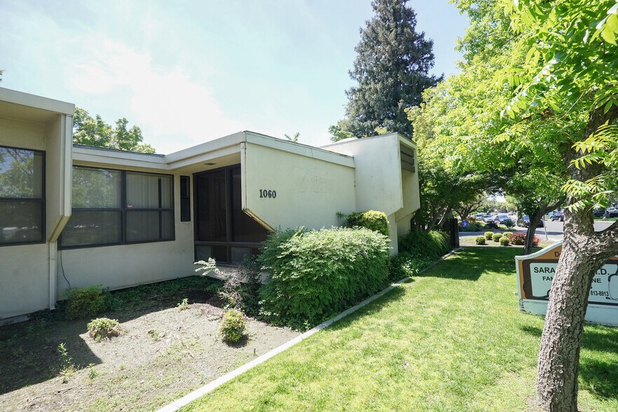 More Photos Of 1060-1080 Delbon Ave, Turlock Medical For Sale