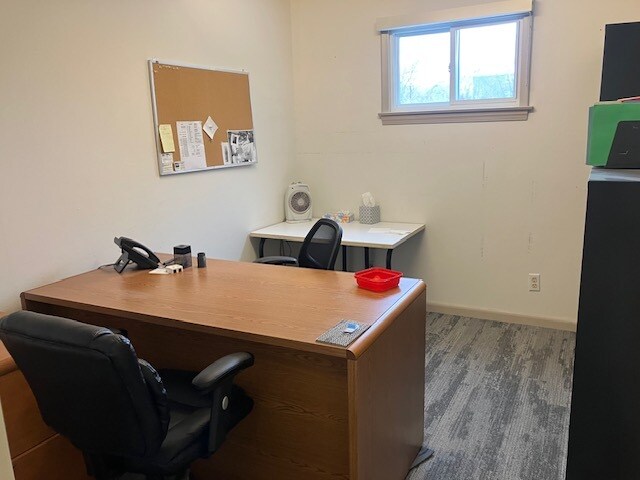 More Photos Of 86 Highland Ave, Salem Office For Sale