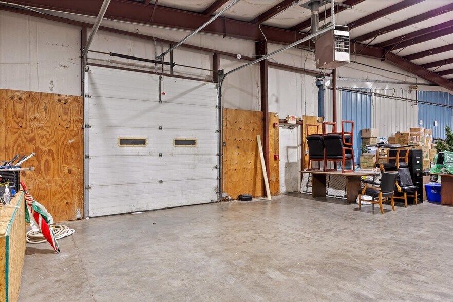 More Photos Of 3200 N Hawthorne St, Chattanooga Flex For Sale