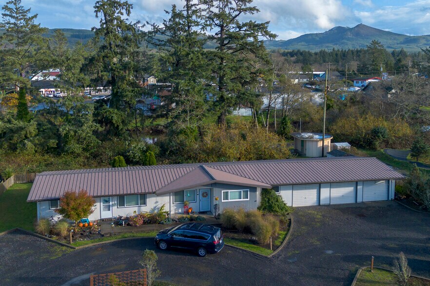 More Photos Of 1715 S Franklin St, Seaside Apartments For Sale