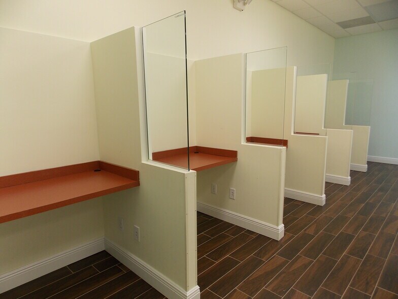 More Photos Of 7730 N Wickham Rd, Melbourne Office For Lease