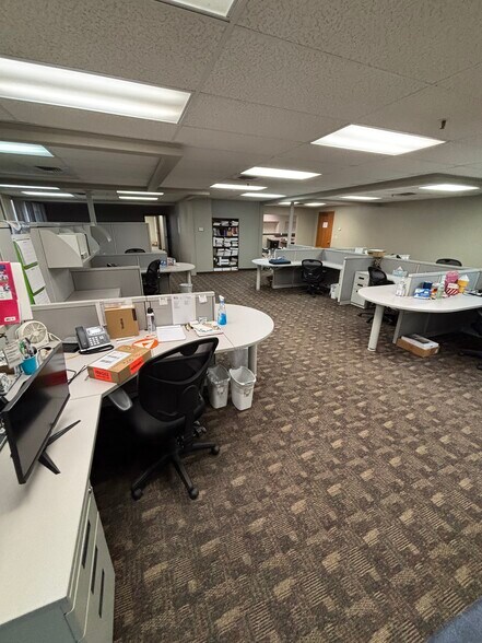 More Photos Of 456 Fulton St, Peoria Office For Sale