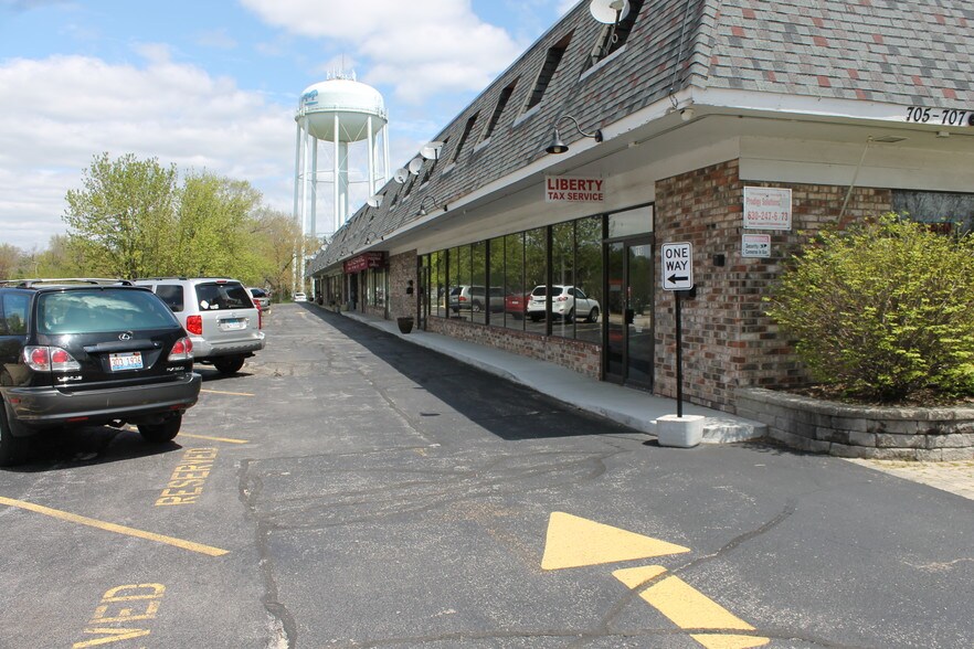 More Photos Of 705-707 E State St, Geneva Unknown For Lease