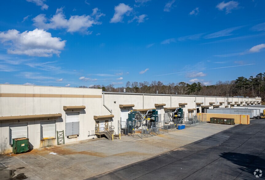 More Photos Of 3960 Royal Dr NW, Kennesaw Distribution For Lease