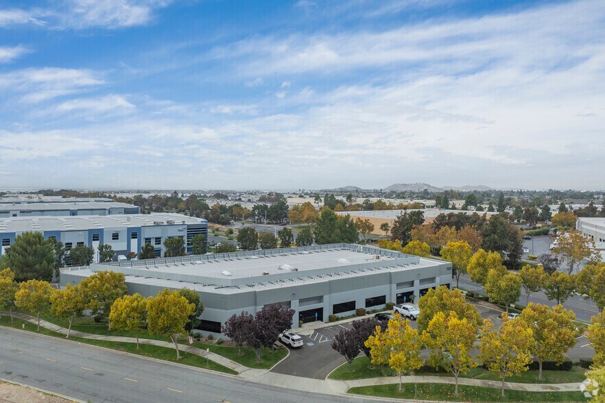 More Photos Of 7300 Central Ave, Newark Warehouse For Lease