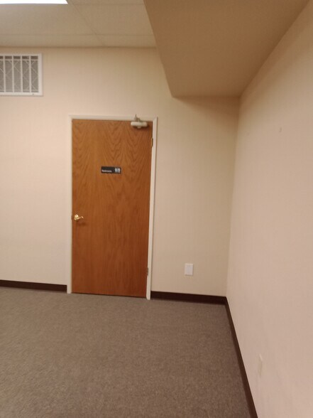 More Photos Of 1660-1690 San Pablo Ave, Pinole Medical For Lease