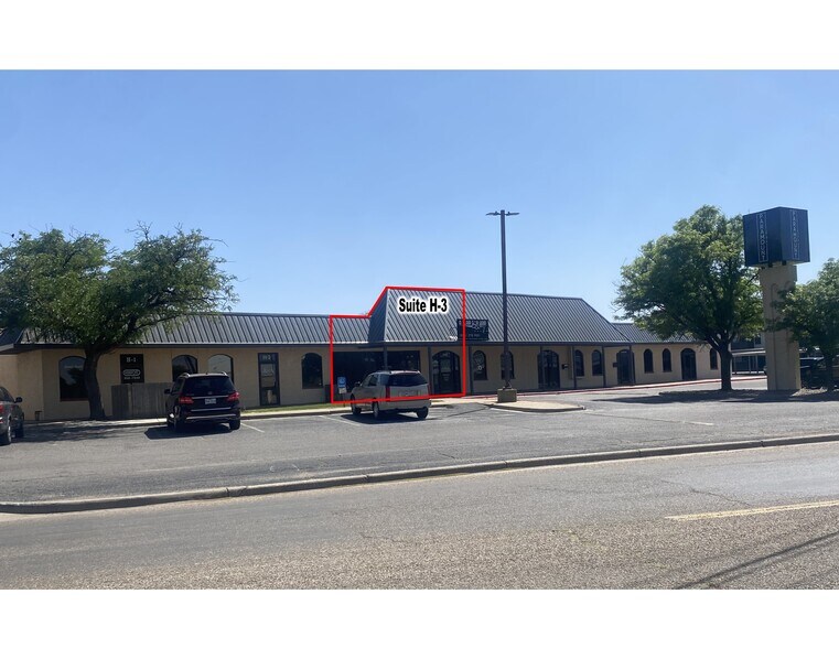 Primary Photo Of 2600 Paramount Blvd, Amarillo Storefront For Lease