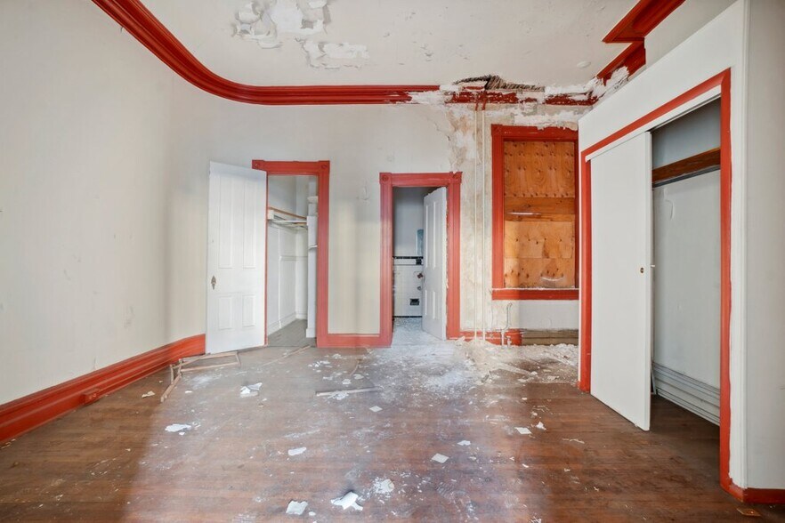 More Photos Of 1116 St Paul St, Baltimore Office For Sale