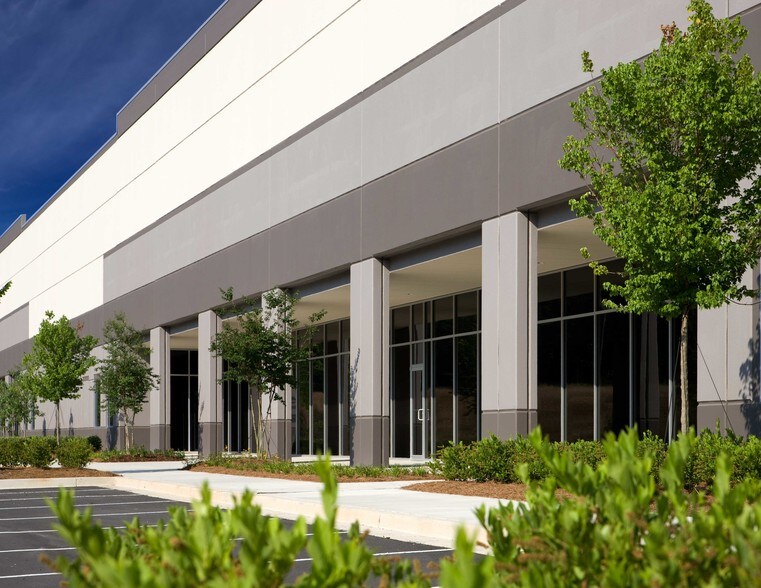 More Photos Of 4125 Welcome All Rd, Atlanta Warehouse For Lease