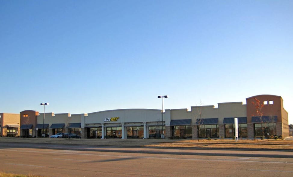 More Photos Of S Cooper St @ Turner Warnell, Mansfield Unknown For Lease