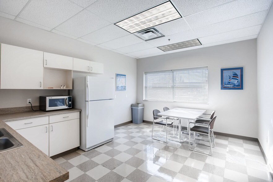 More Photos Of 840 Diamond Valley Pky, Windsor Industrial For Sale