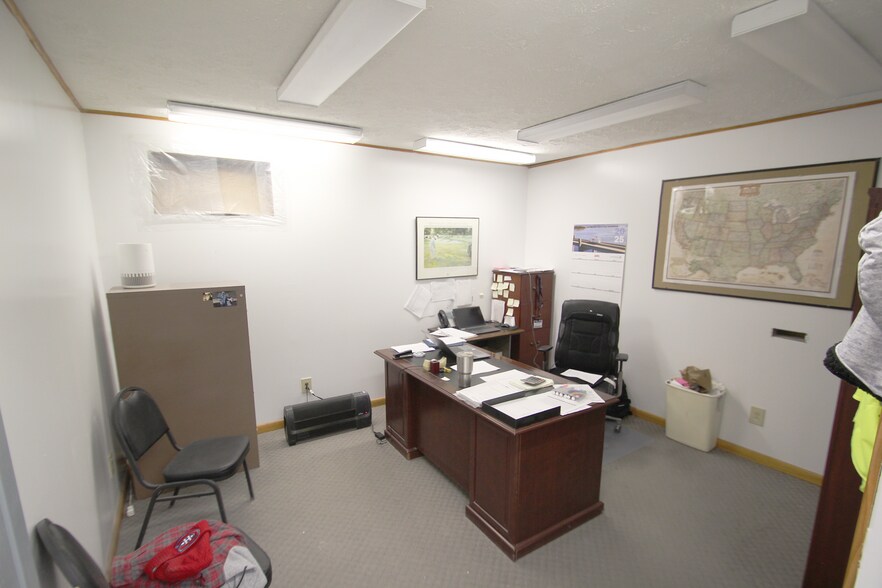 More Photos Of 104 Lee St, Lodi Manufacturing For Sale