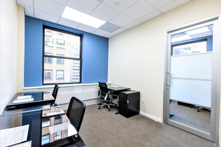 More Photos Of 515 Madison Ave, New York Coworking Space