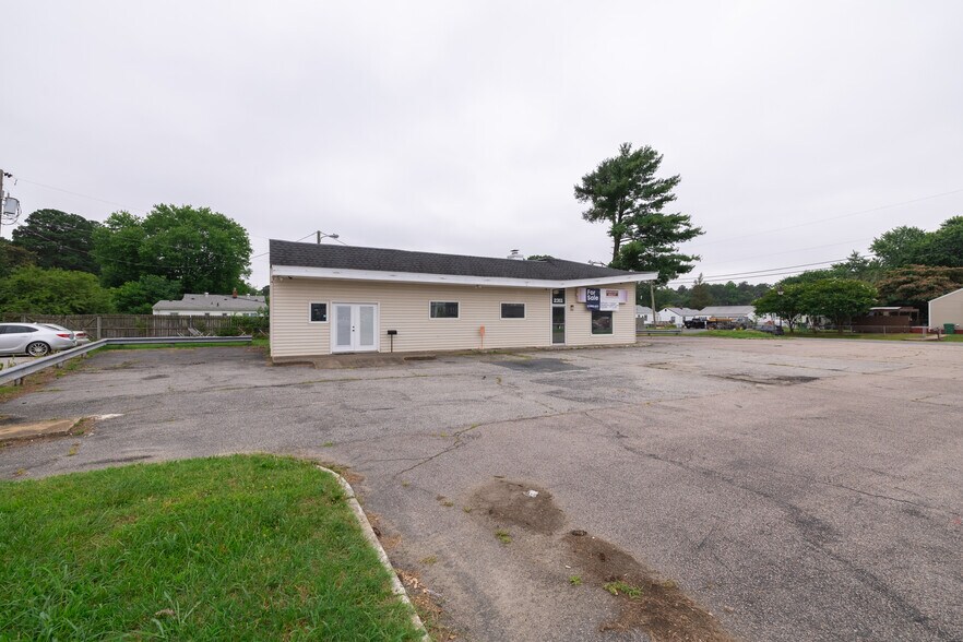 More Photos Of 2311 Hungary Rd, Richmond Freestanding For Sale
