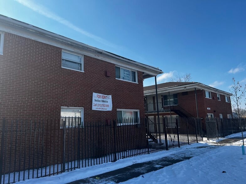 More Photos Of 10400 Whittier St, Detroit Apartments For Sale