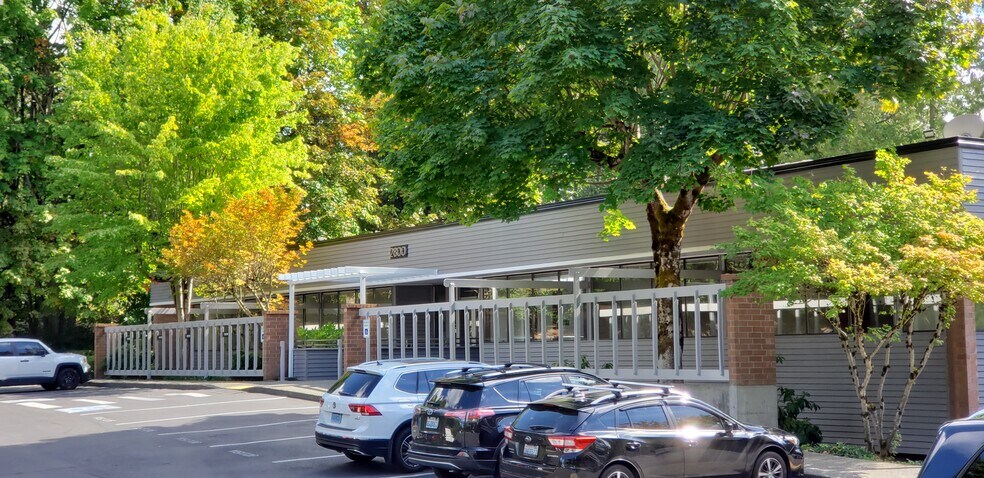 More Photos Of 2840 Northup Way, Bellevue Unknown For Lease