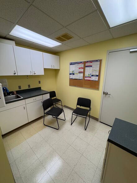 More Photos Of 2315 Sunset Blvd, Steubenville Medical For Lease