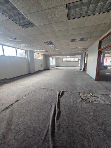 More Photos Of 2242 Division Ave S, Grand Rapids Freestanding For Lease