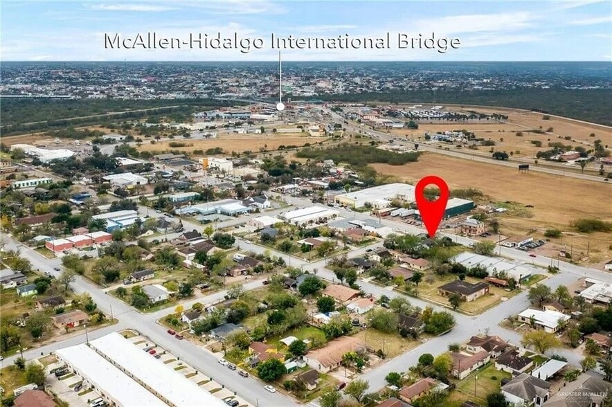 More Photos Of 221 S Bridge St, Hidalgo Specialty For Sale