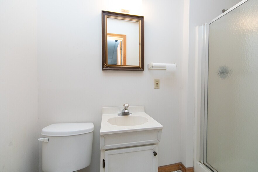 More Photos Of 604 White Horse Pike, Oaklyn Storefront For Sale