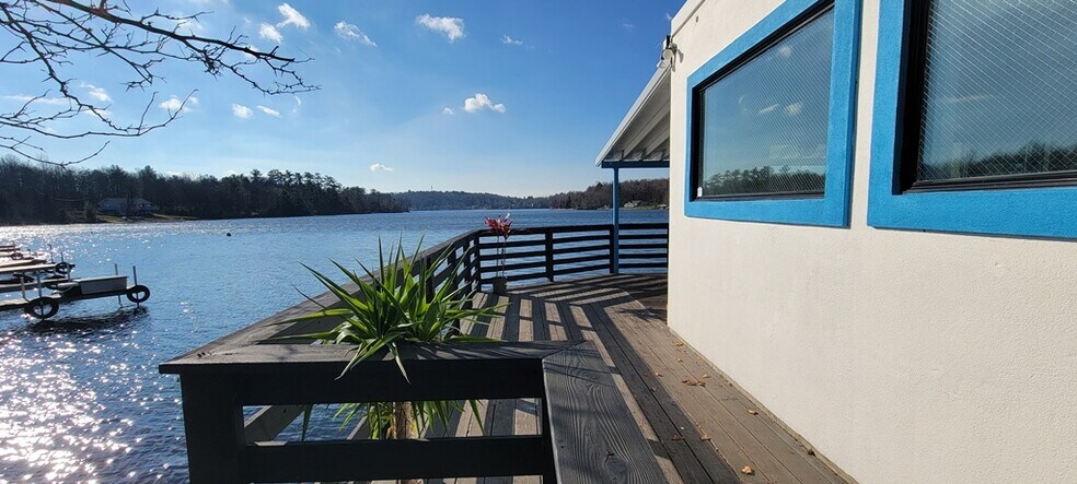 More Photos Of 13 Horseshoe Lake Rd, Kauneonga Lake Restaurant For Sale